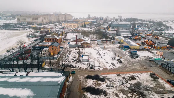 «Галерная гавань» — перешли к монолиту