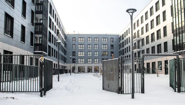 Первые три дома пятиэтажного квартала PLUS Пулковский введены в эксплуатацию